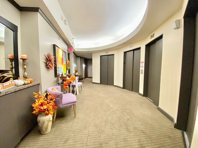 Building Photo - 5900 Mosteller Dr