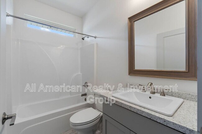 Building Photo - 4464 Goldfinch Way