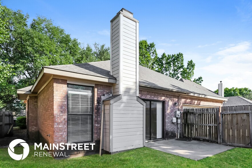 Building Photo - 1535 Allen Dr