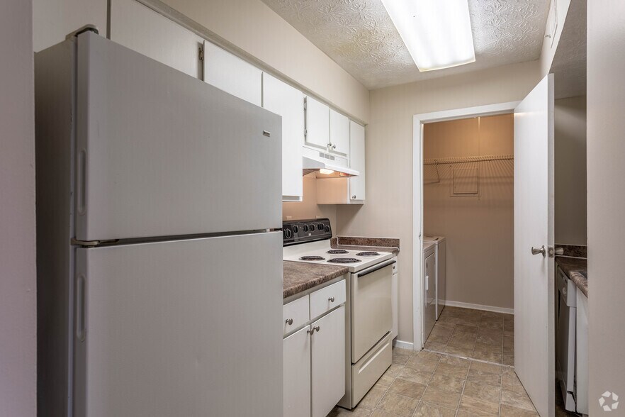 Ardsley Ridge Apartments in Reynoldsburg, OH 735 Marlan Ave