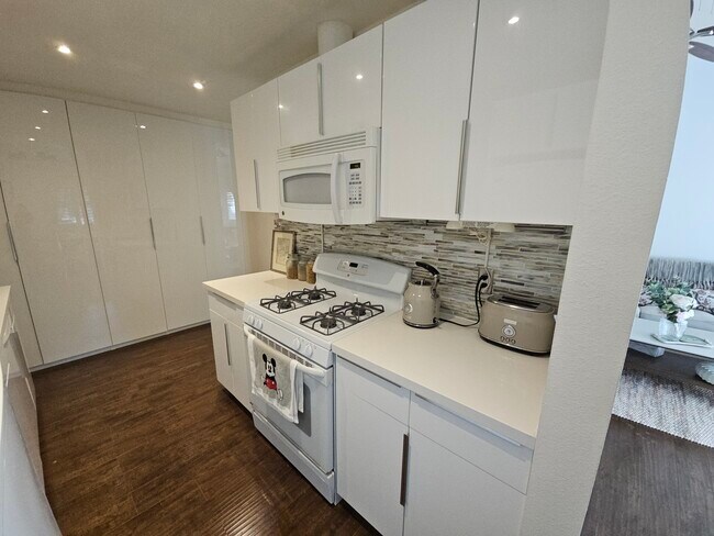 Building Photo - 4921 Indian Wood Rd