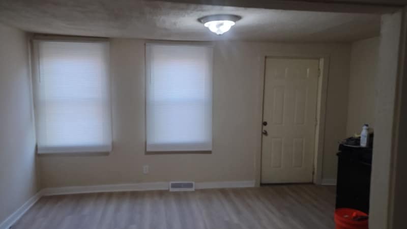 Building Photo - 465 High St