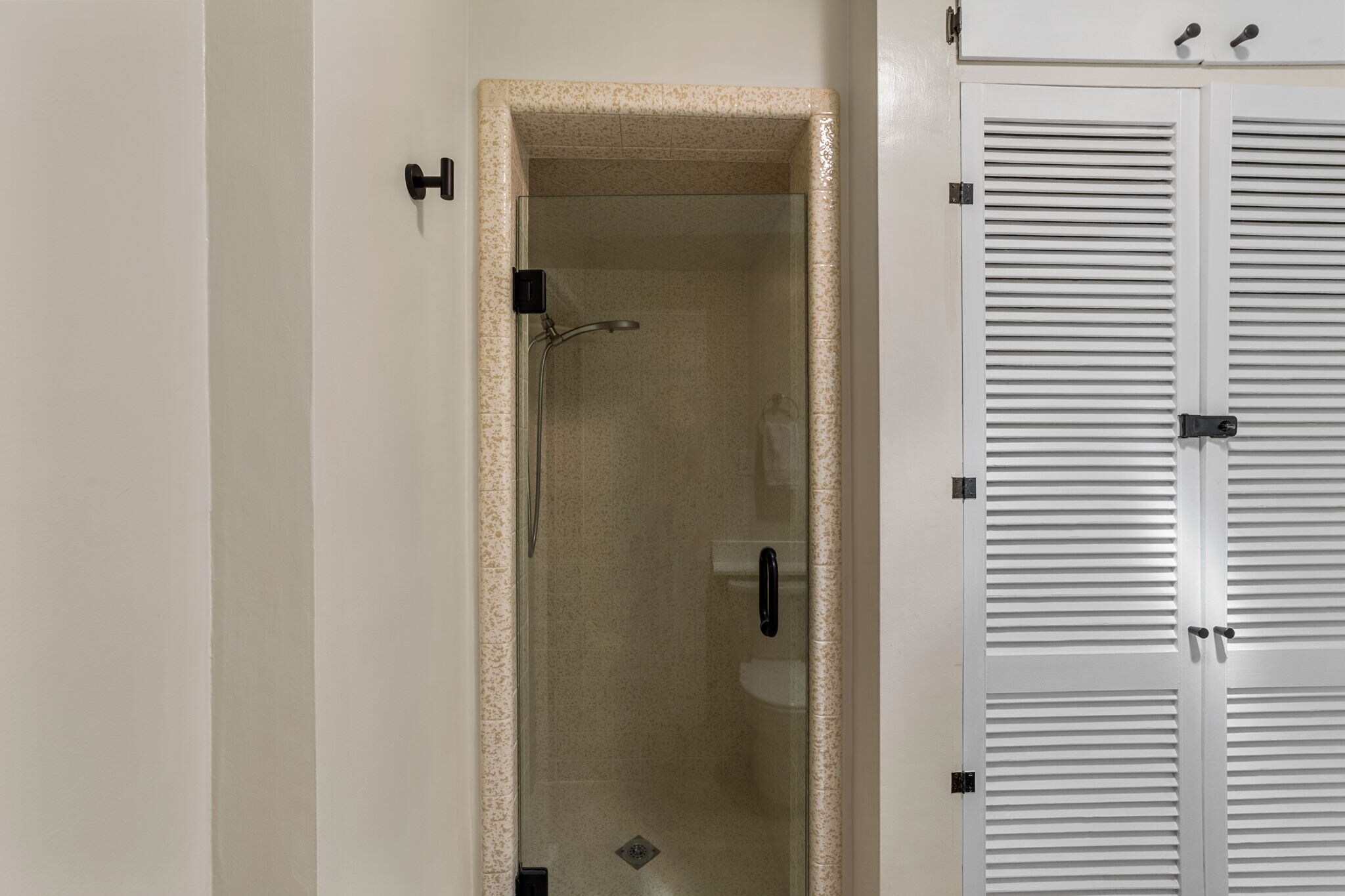 Building Photo - 4759 Baylor Dr