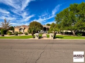 Building Photo - Resort style custom home with 6 bedrooms and private pool in Chandler!