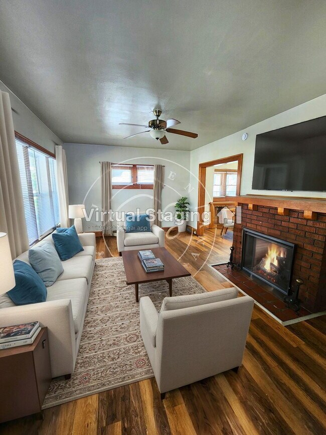 Building Photo - 3 bed 1 bath in West Toledo!- Many updates...