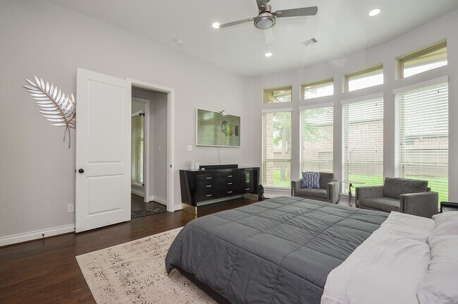 Building Photo - 16835 Fowler Pines Dr
