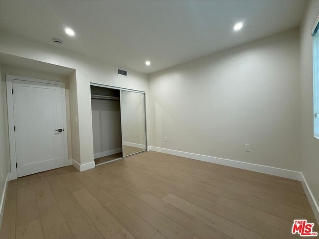 Building Photo - 15916 Bahama St
