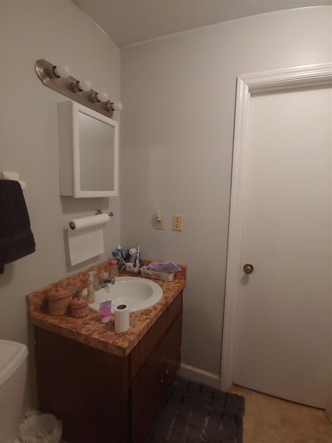 Building Photo - 2346 La Rue Ct