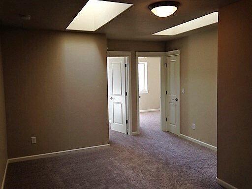 Building Photo - Beautiful Townhome in Northeast Bend! 2095...