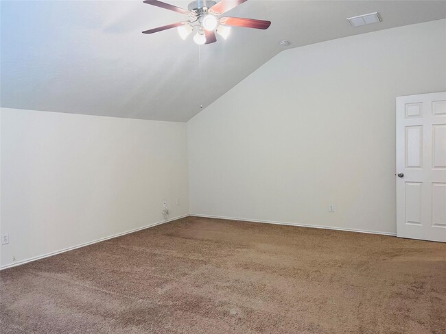 Building Photo - 2115 Vermillion Oak St