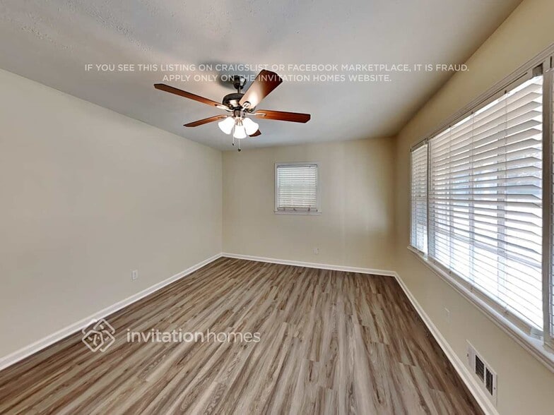 Building Photo - 2926 Pine Hill Dr