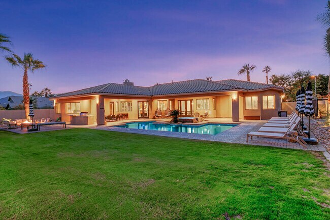 Building Photo - 41370 Sparkey Way