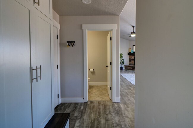 Building Photo - Single Family Lehi Home