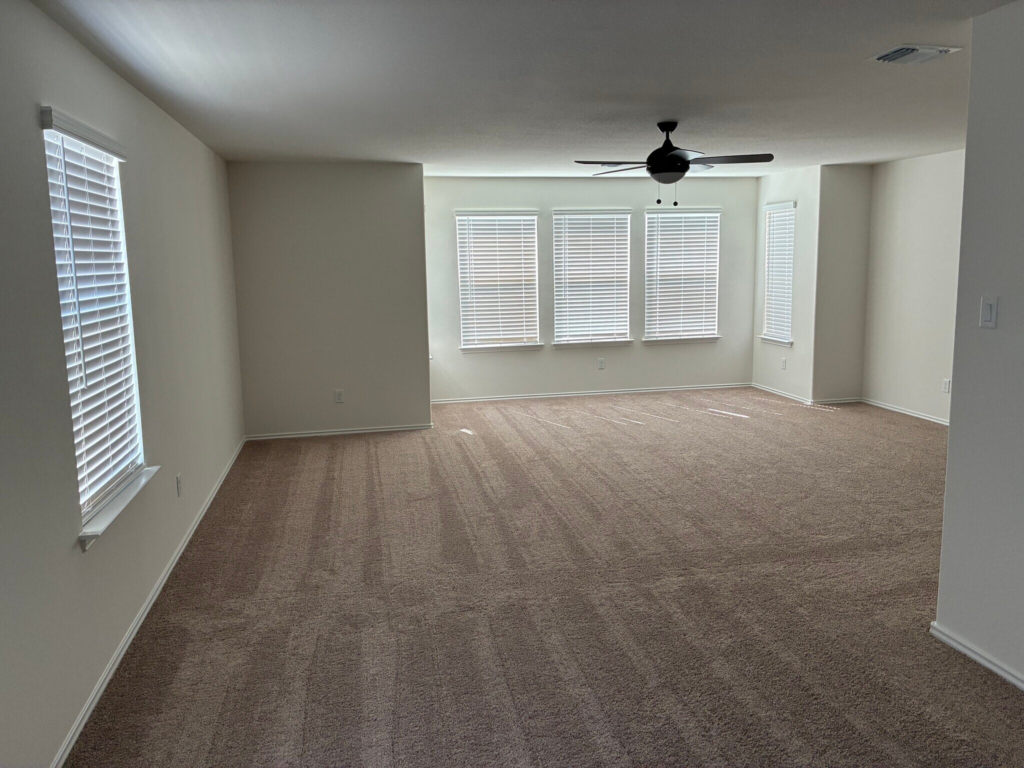 Building Photo - 3606 Fisciano Ln