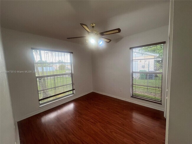 Building Photo - 26121 SW 130th Ave