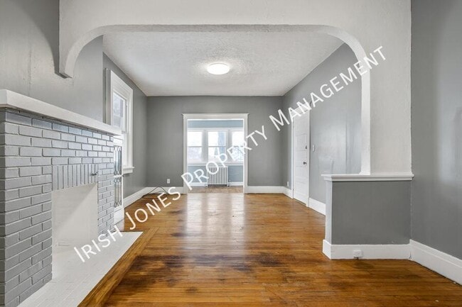 Building Photo - 190 Whitney Pl