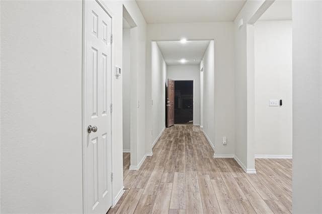 Building Photo - 1104 Bluespire Dr