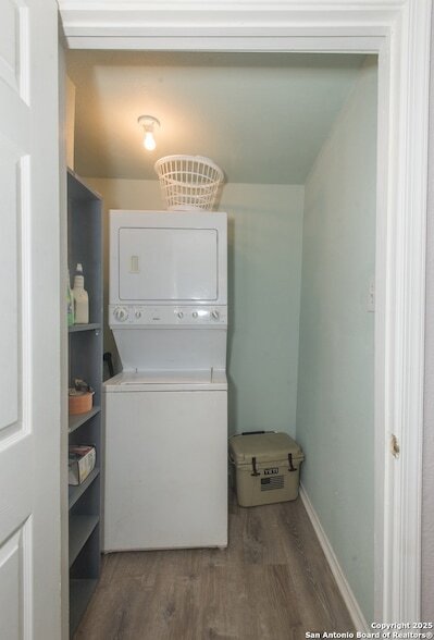 Building Photo - 611 Brunswick Blvd