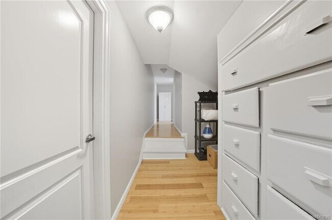 Building Photo - 149 Adam St