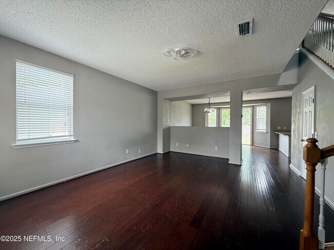 Building Photo - 404 Monet Ave