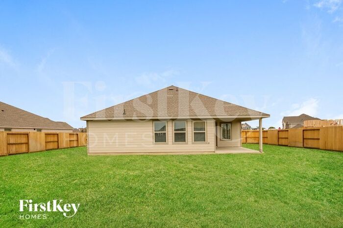Building Photo - 7406 Keechi Pl