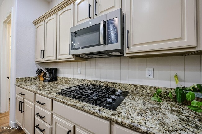 Building Photo - 14383 W Monte Vista Rd