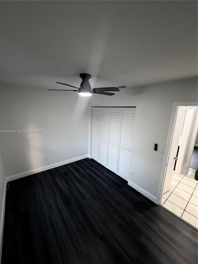 Building Photo - 10385 SW 209th Ln