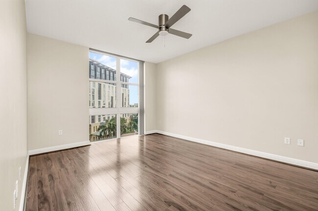 Building Photo - 550 Okeechobee Blvd