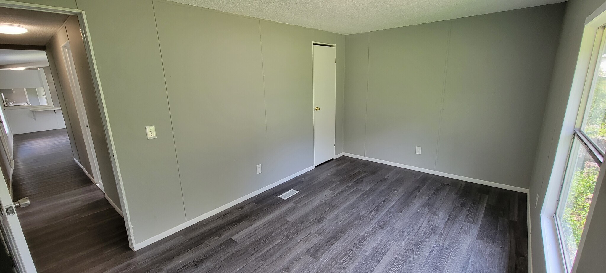 Building Photo - 23047 Cactus Rd