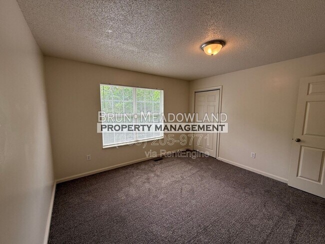 Building Photo - 5622 Boxwood Garden Way