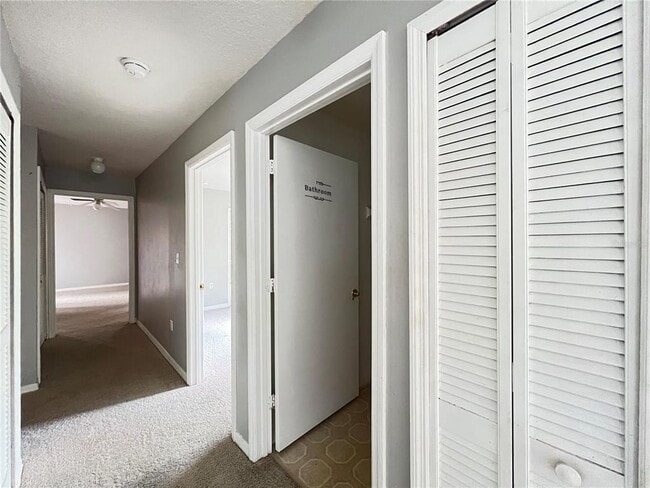 Building Photo - 8710 Rain Forest Pl