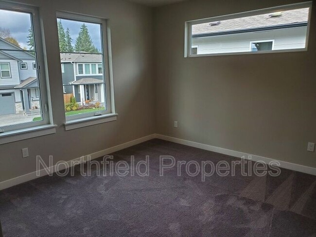 Building Photo - 7605 61st Dr NE