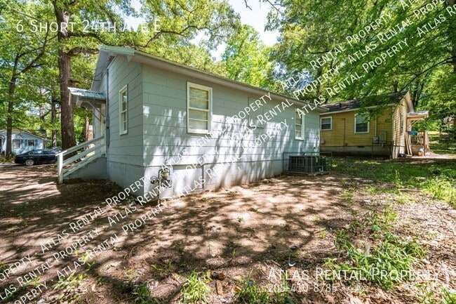 Building Photo - 6 E Short 24th Ave