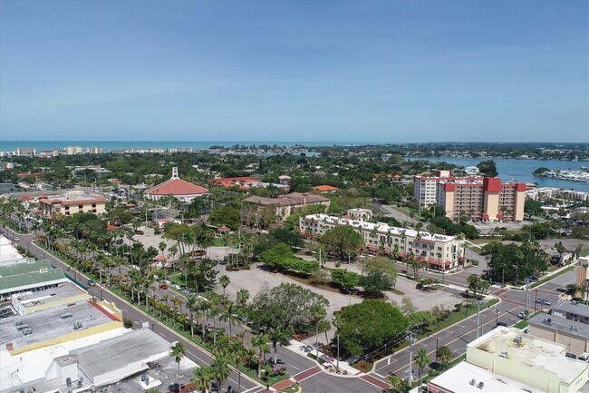 Building Photo - 101 Avenida De Bahia