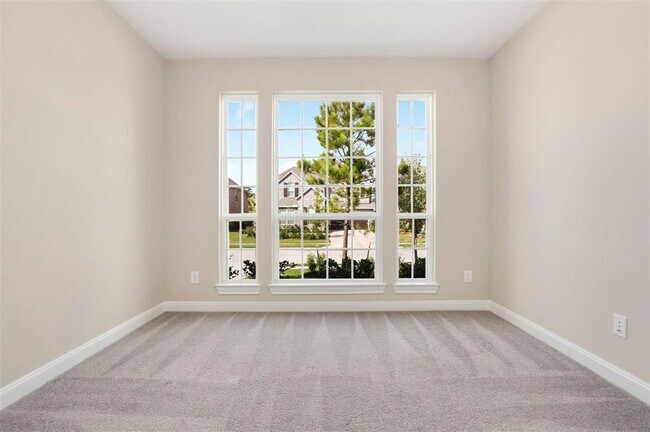Building Photo - 4054 Northern Spruce Dr
