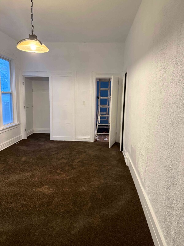 Building Photo - 347 Parker Ave