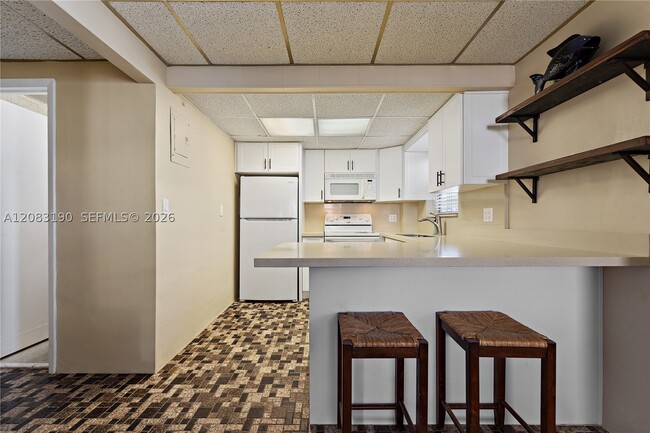 Building Photo - 621 Cuda Ln