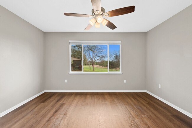 Building Photo - 139 Nolan Dr