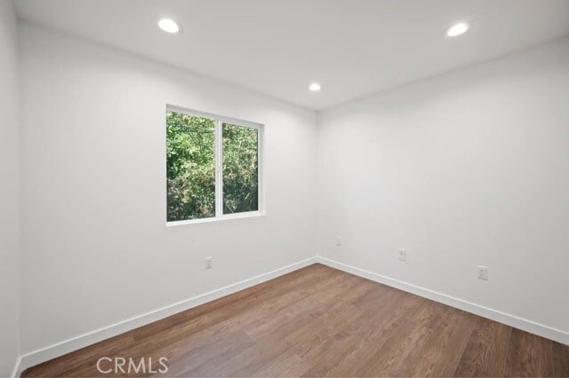 Building Photo - 7443 Balcom Ave
