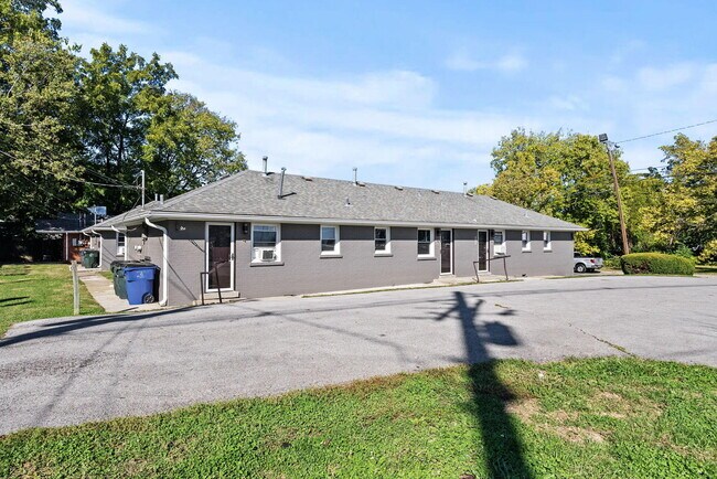 Building Photo - 520 Booker St