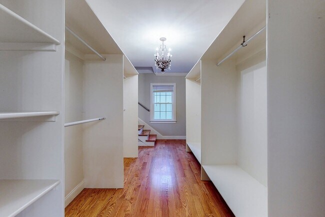 Building Photo - 455 Waban Ave