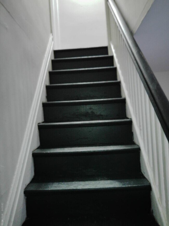 Building Photo - 2728 N 6th St