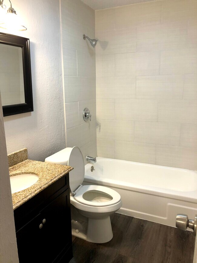Building Photo - 1741 Crystal Way