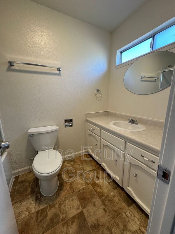 Building Photo - 1320 W Vassar Ave