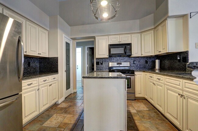 Building Photo - Fabulous Summerlin  Home!