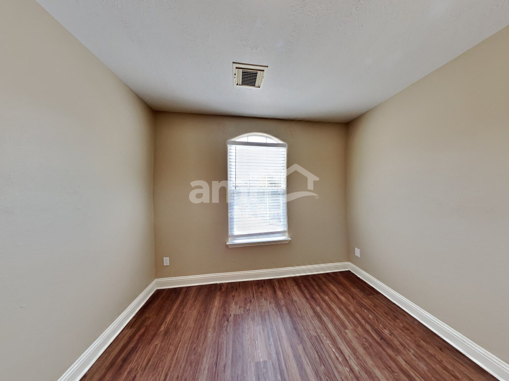 Building Photo - 15310 Lucky Star Dr