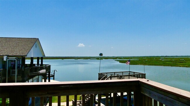 Building Photo - 58 Lakeside Dr