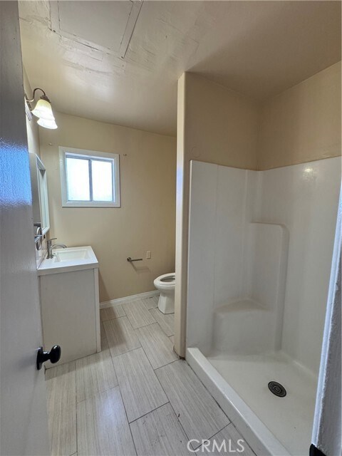 Building Photo - 921 Carob Way