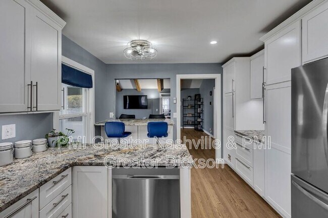 Building Photo - 1217 Shawnee Rd