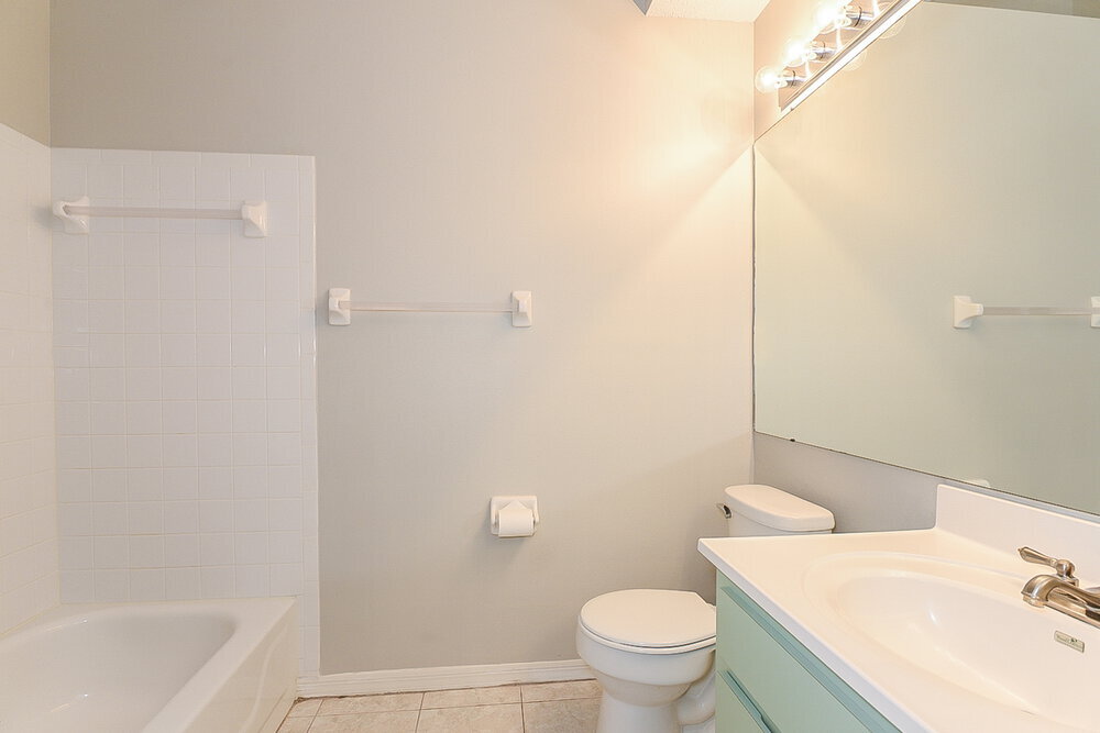 Building Photo - 13610 Colorado Pl